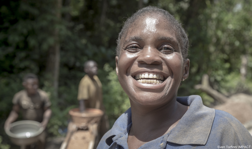 Nouvelle recherche sur le secteur minier artisanal du Congo : la formalisation doit prévoir l’inclusion des femmes
